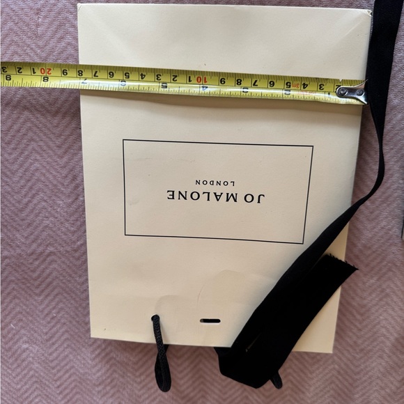 New Jo Malone Gift Set - box, two bags, two ribbons, perfume sample - Picture 6 of 16